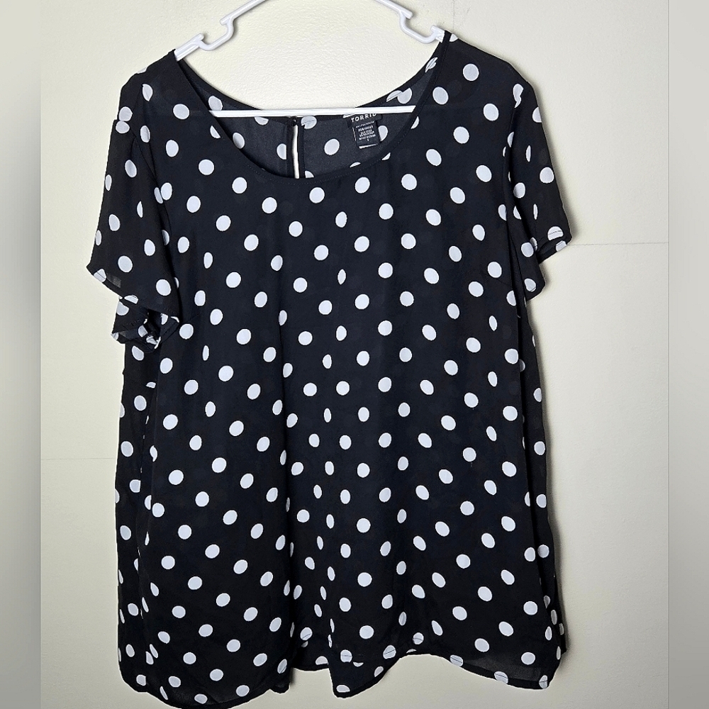 Women's‎ Torrid Polka Dot Semi-Sheer Blouse, Size 1